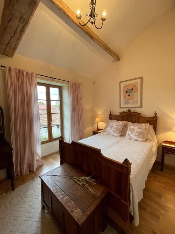 Beautiful Cottage With Private Plunge Pool/Hot Tub - 40 Mins From Puy Du Fou La Chapelle-Saint-Etienne Екстер'єр фото